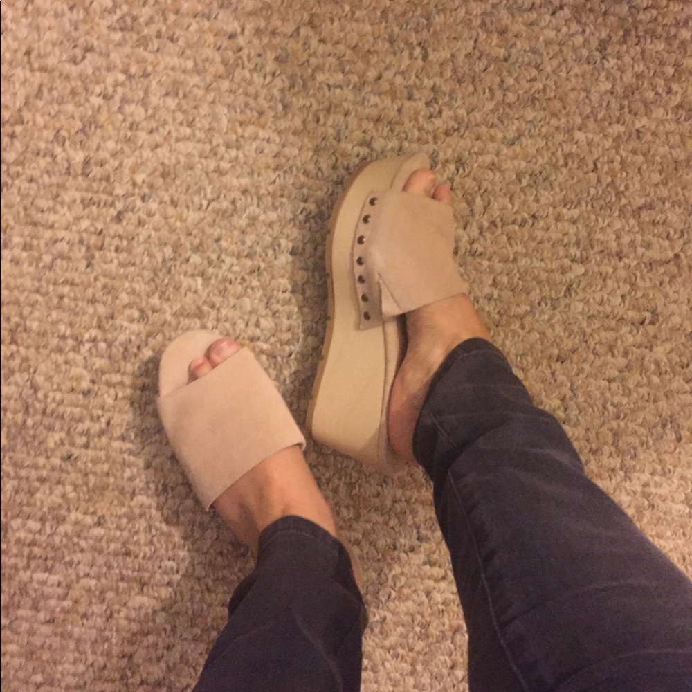 Splendid suede platform sandals